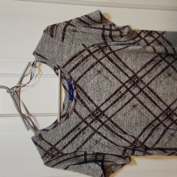 Apt. 9 Women's Gray Top - Picture 4 of 4